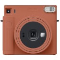 Aparat foto instant Fujifilm Instax SQ1 Orange cu film 1x10 si 3 felicitari Merry Christmas